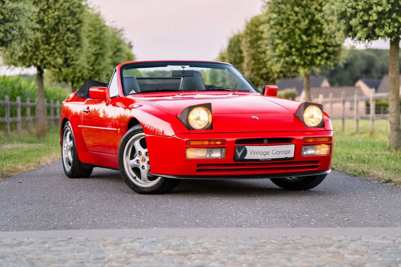 Porsche 944