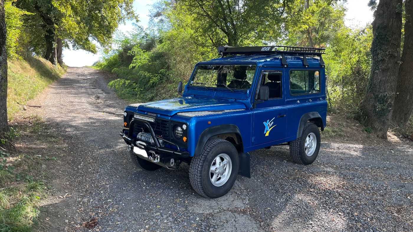 LandRover Defender