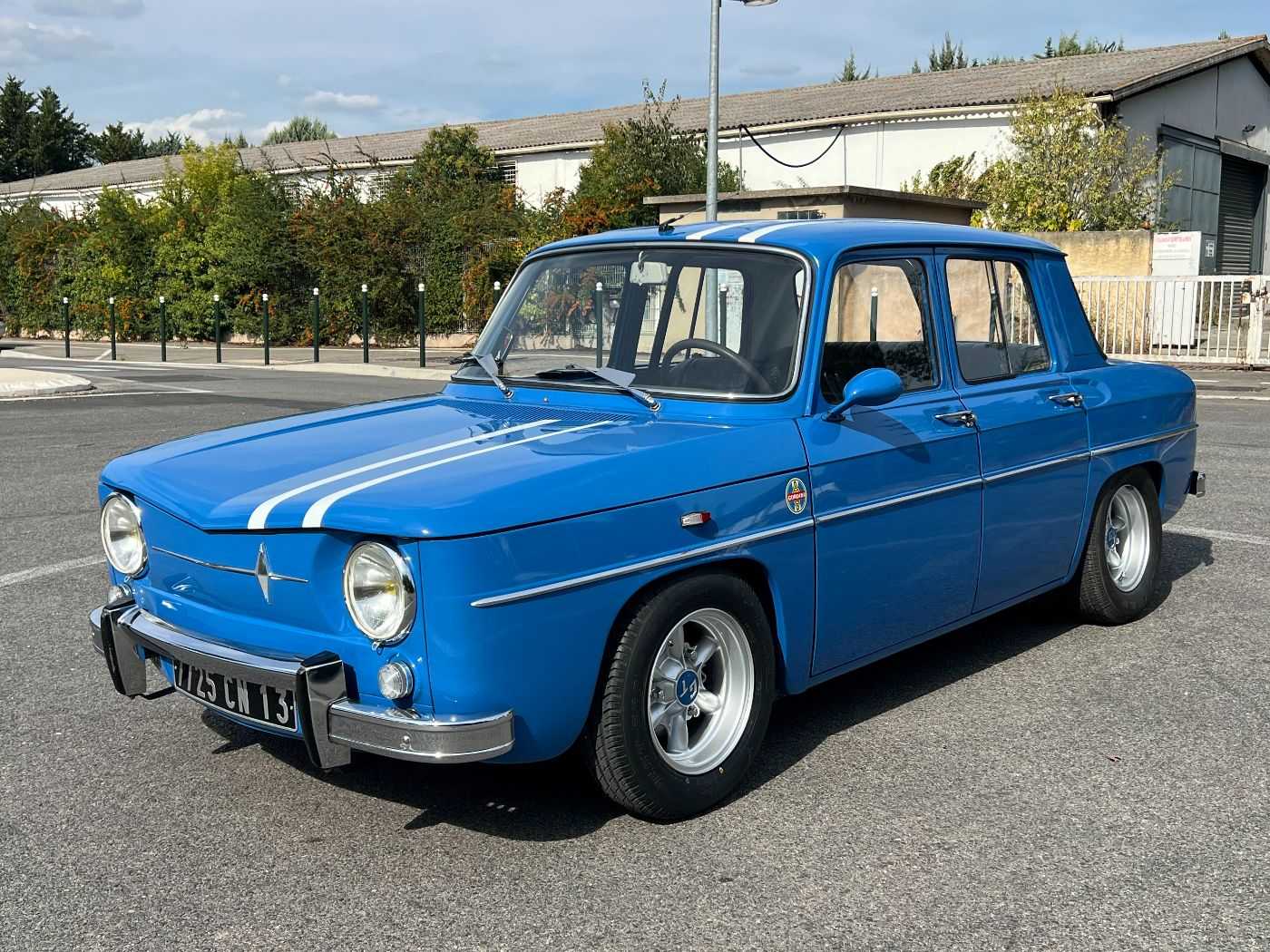 Renault R8