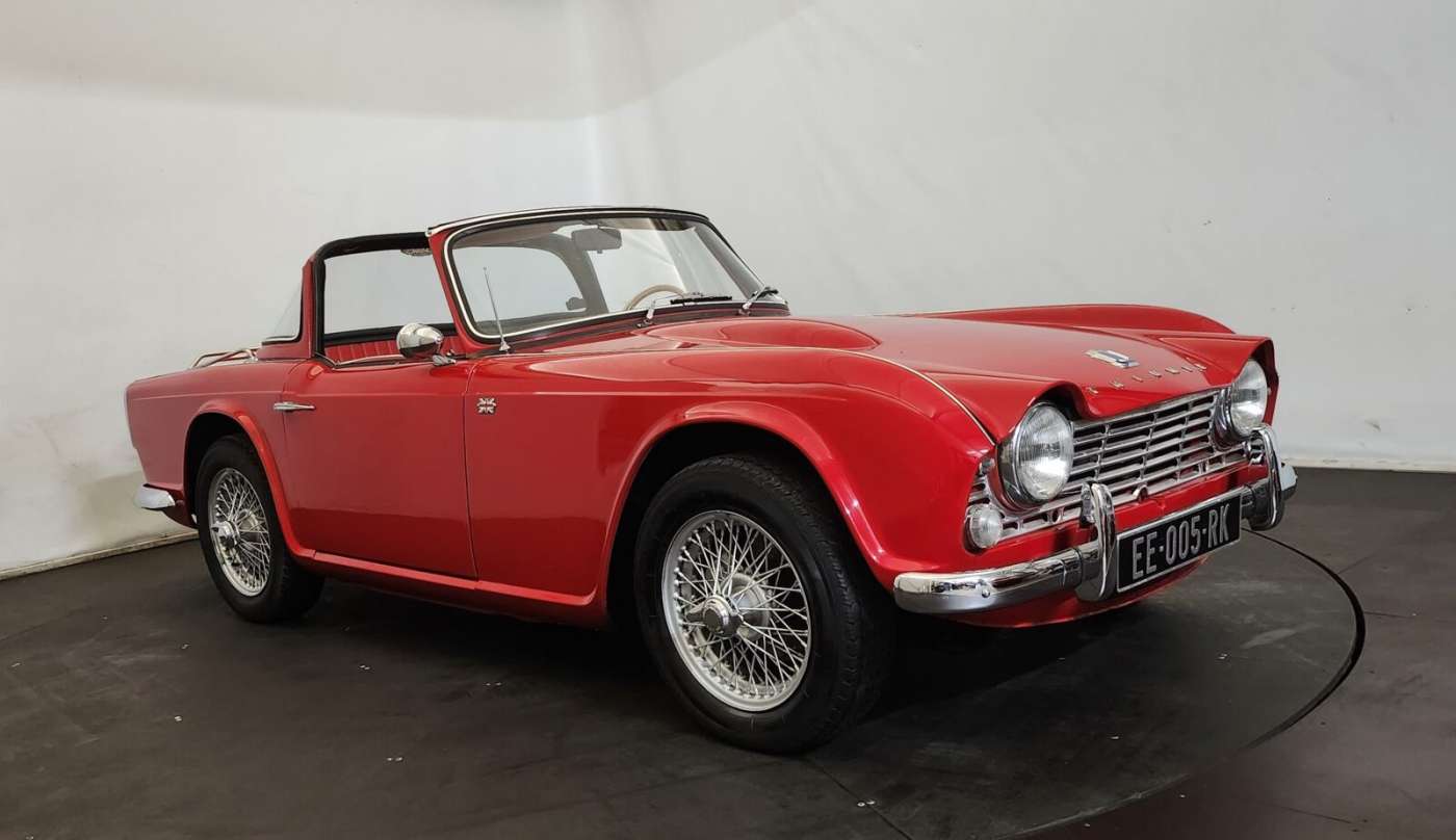 Triumph TR4