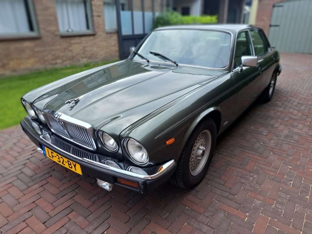 Jaguar Série - XJ