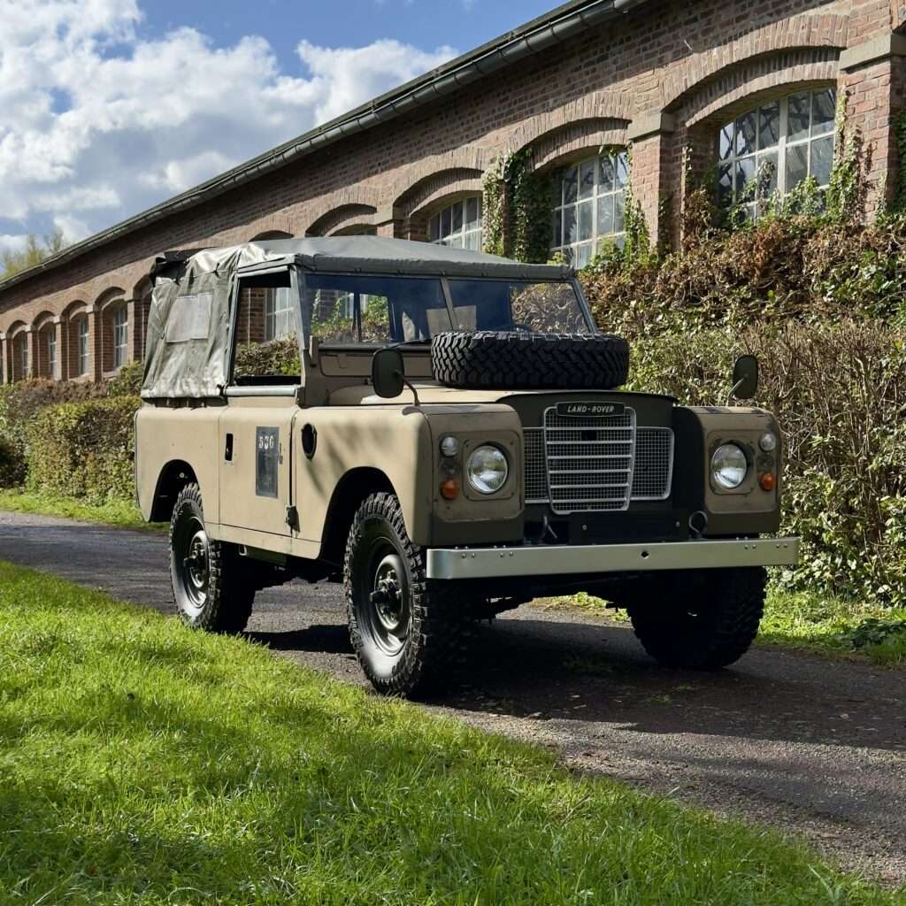 LandRover 88