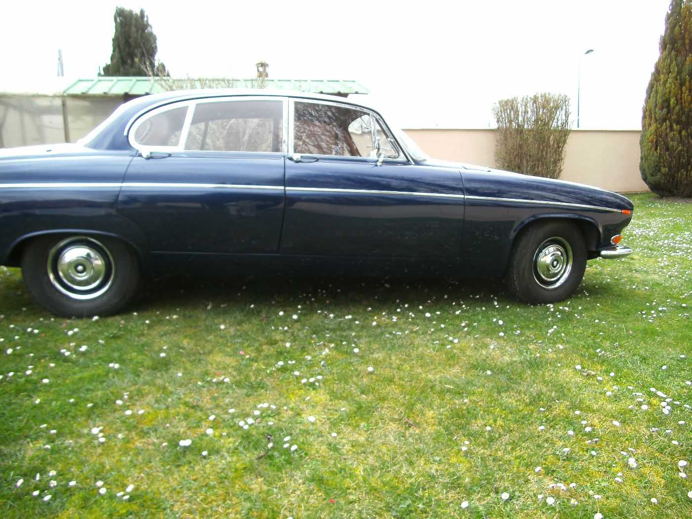 Jaguar 420