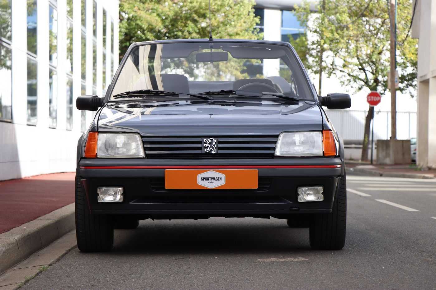 Peugeot 205