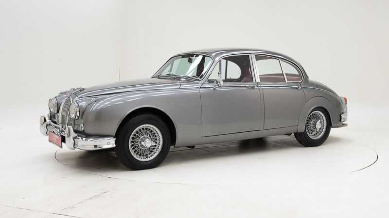 Jaguar MK 2