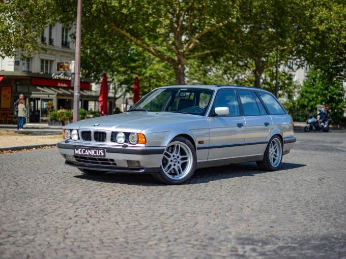 BMW M5 E34 Touring Elekta *Silver Grey on Dark Blue de 1996