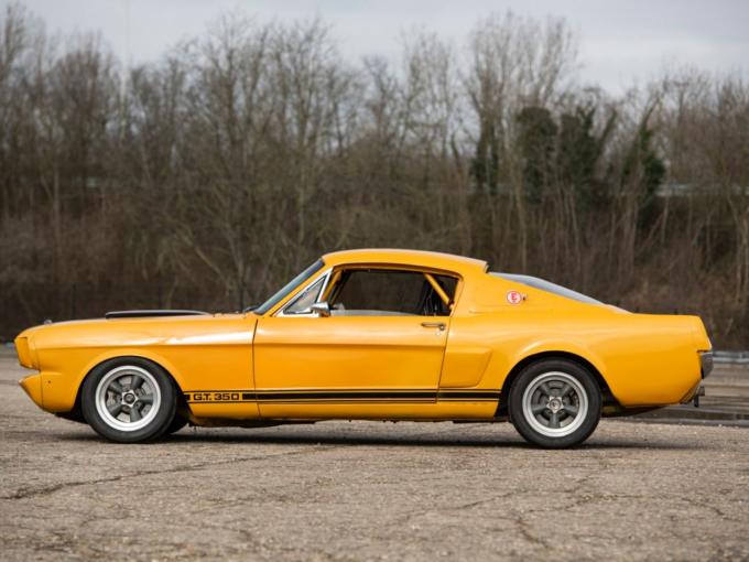 Ford Mustang Fastback "Shelby" de 1965