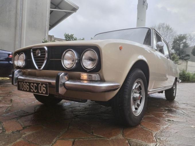 Alfa Roméo 2000  de 1973