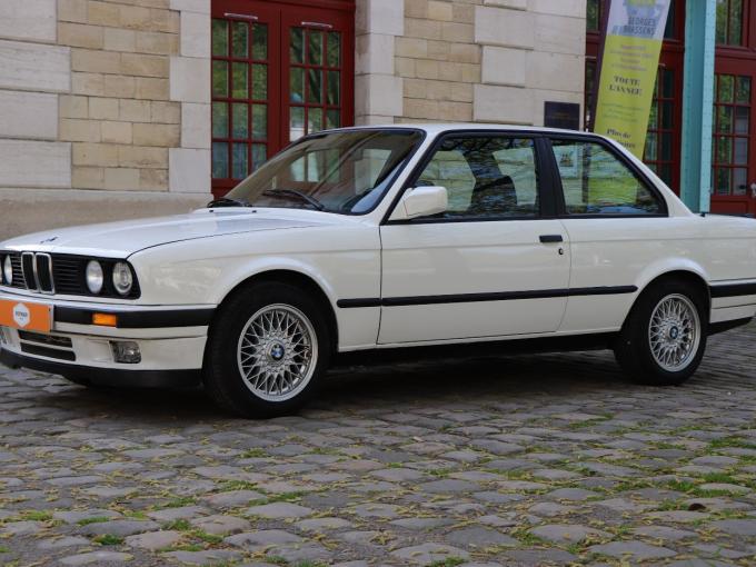 BMW Série 3 318is de 1990