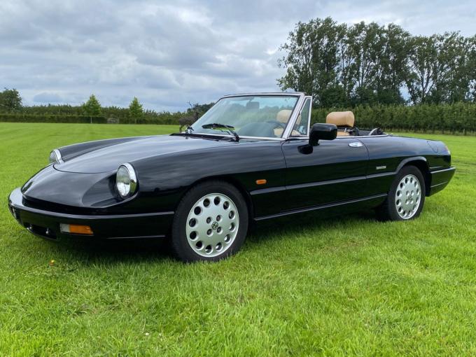 Alfa Roméo Spider 2.0 L de 1991