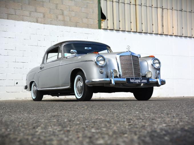 Mercedes-Benz Ponton 220 S coupé  de 1957