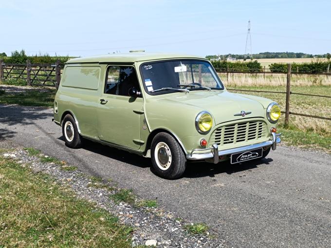 Mini Van Morris de 1977