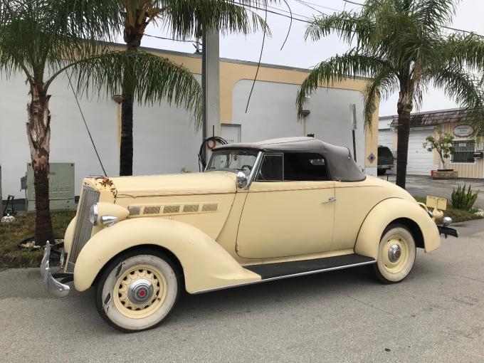 Packard Roadster 120 de 1937