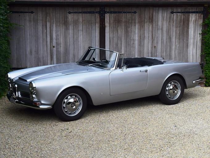 Alfa Roméo 2600 Spider Touring de 1962