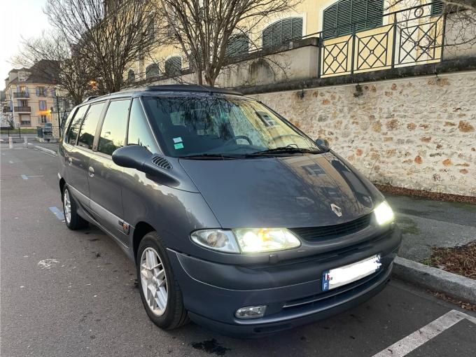 Renault espace 3  The Race 2.0i 16V  140ch de 2002