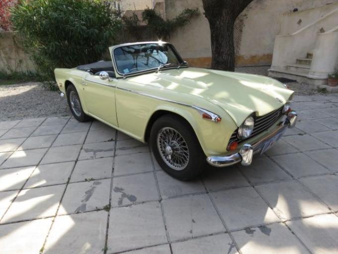 Triumph TR250  de 1968