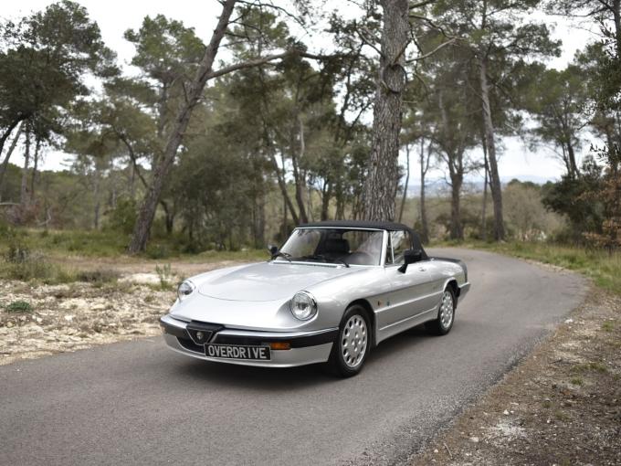 Alfa Roméo Spider 2000 Quadrifoglio Verde de 1987