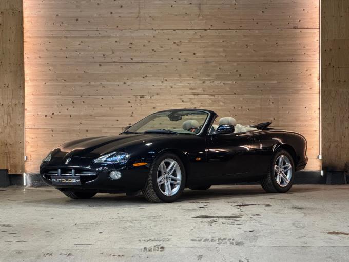 Jaguar XK8 Cabriolet 4.2 BVA6 de 2004