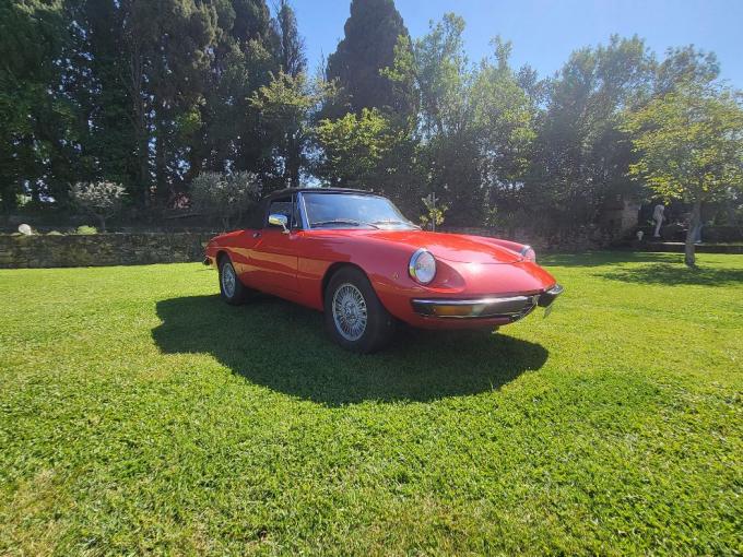 Alfa Roméo 2000 Spider Iniezione de 1974