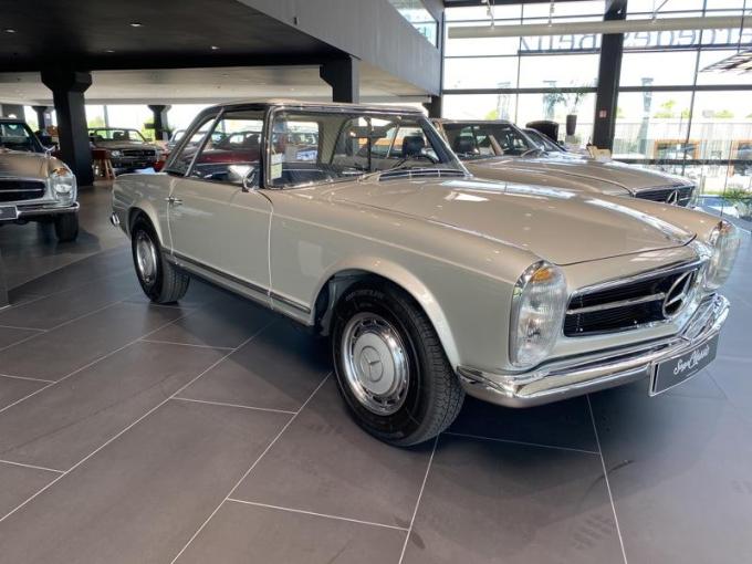 Mercedes-Benz SL 280 pagode (W113) de 1970