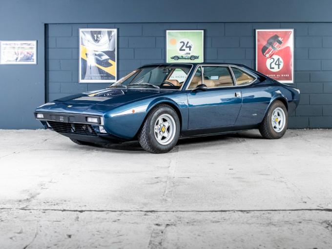 Ferrari 308 GT4  de 1976
