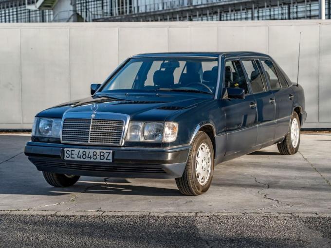 Mercedes-Benz E 260 Pullman de 1991