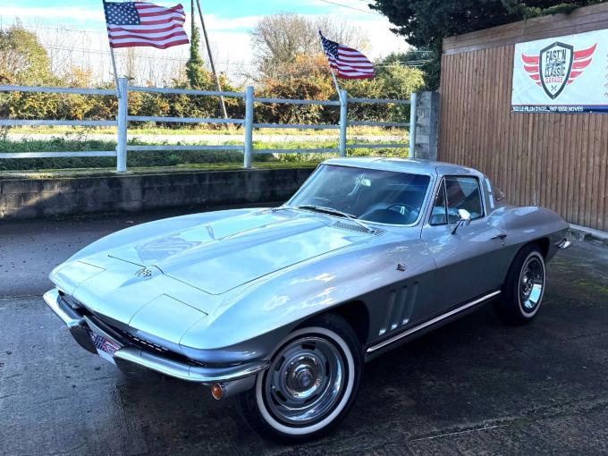 Chevrolet Corvette C2 Coupé de 1965