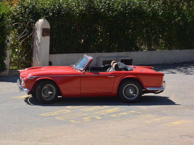 Triumph TR4 A IRS + Hardtop  de 1966