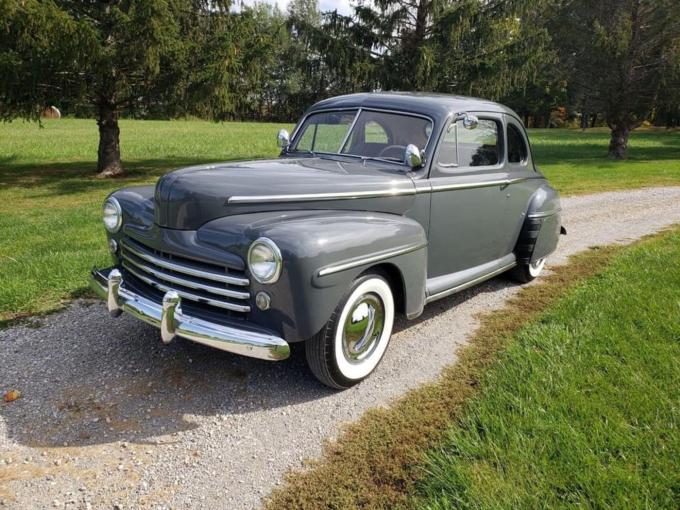 Ford Deluxe Coupé de 1948