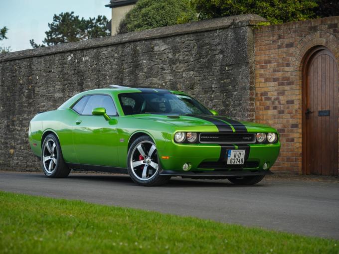 Dodge Challenger SRT8 6.4L de 2011