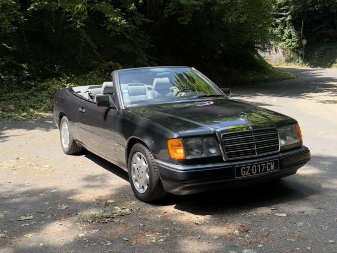 Mercedes-Benz CE 300ce - 24 soupapes cabriolet de 1992