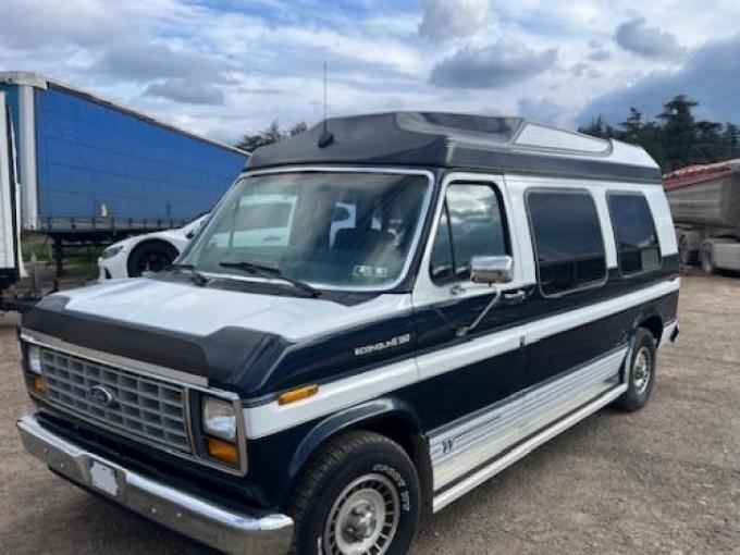 Ford Van Econoline E-150 de 1990