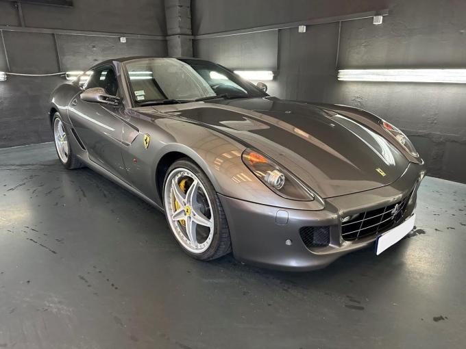 Ferrari 599 GTB FIORANO HGTE F1 de 2010