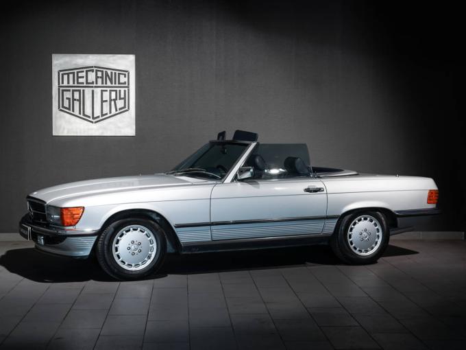 Mercedes-Benz SL 420 R107 de 1986