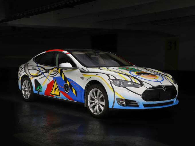 Tesla S 85 « Art Car » by Peter Klasen de 2013