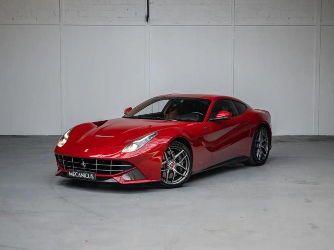 Ferrari F12 Berlinetta *Tailor Made & 1ère main* de 2013