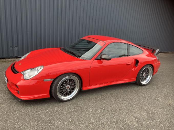 Porsche 996 BI TURBO LOOK GT2 de 2000