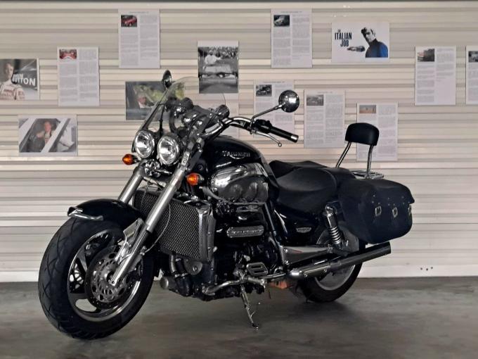 Moto Triumph ROCKET III de 2006