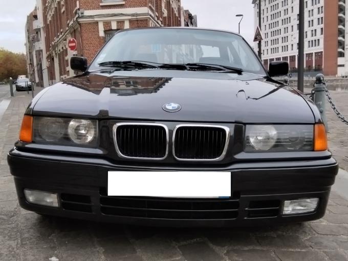 BMW Série 3 E36 - 325 i Coupé BVA  de 1992
