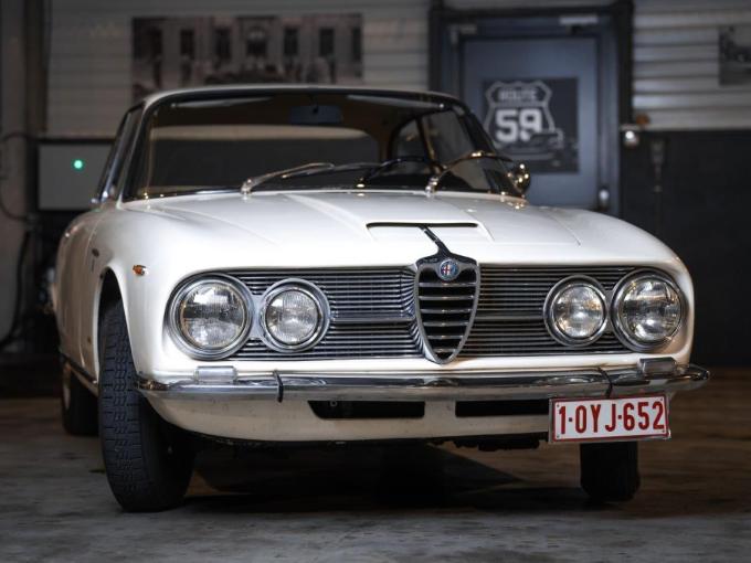 Alfa Roméo 2600 Sprint  de 1966