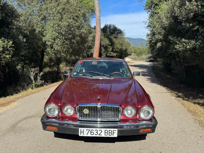 Jaguar Série - XJ DAIMLER  de 1990