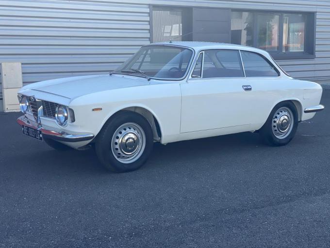 Alfa Roméo Giulia GT  de 1965