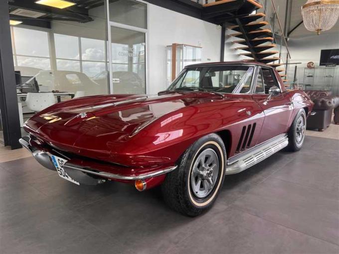 Chevrolet Corvette C2 V8 Cabriolet avec Hard Top de 1965