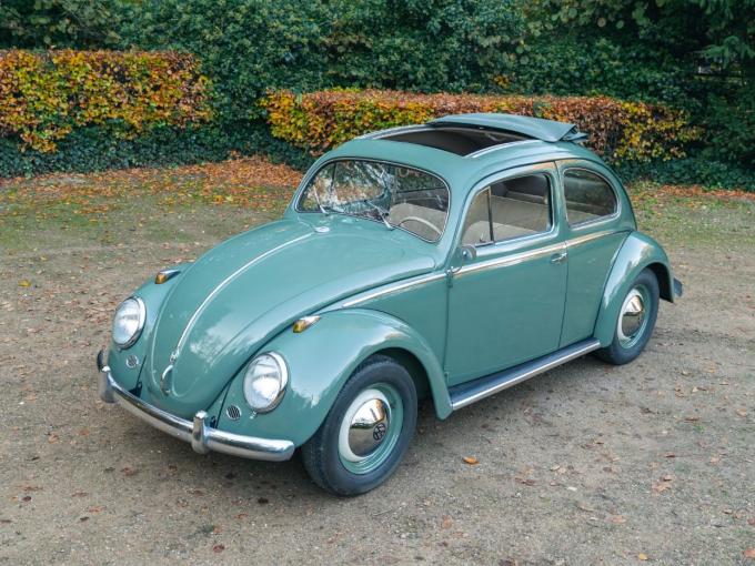 Volkswagen Coccinelle Ovale avec toit ouvrant de 1957