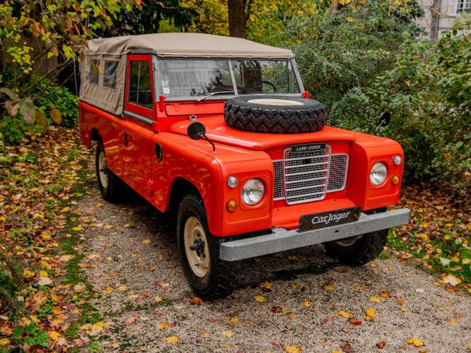 LandRover 109  Series III 2.25 Baché 1976  de 1976