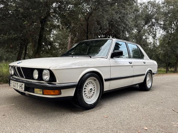 BMW Série 5 E28 328i de 1986