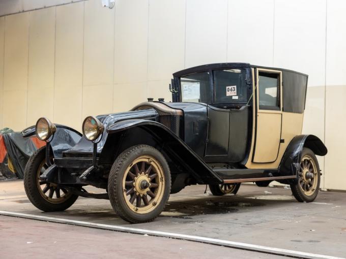 Renault JM coupé-chauffeur de 1922