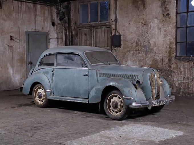 La Licorne  164 LR Coach de 1948