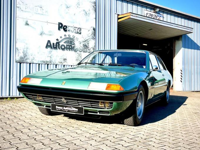 Ferrari 365 GT4 2+2 de 1973