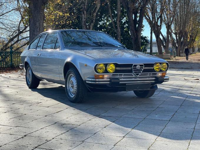 Alfa Roméo Alfetta Coupé GTV 2.0L de 1977